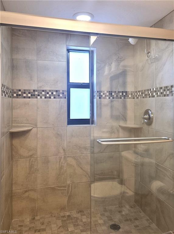 ISLAND WINDS CONDO - Residential