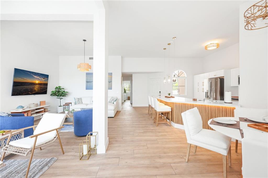 LAKESIDE GARDENS - Residential Lease