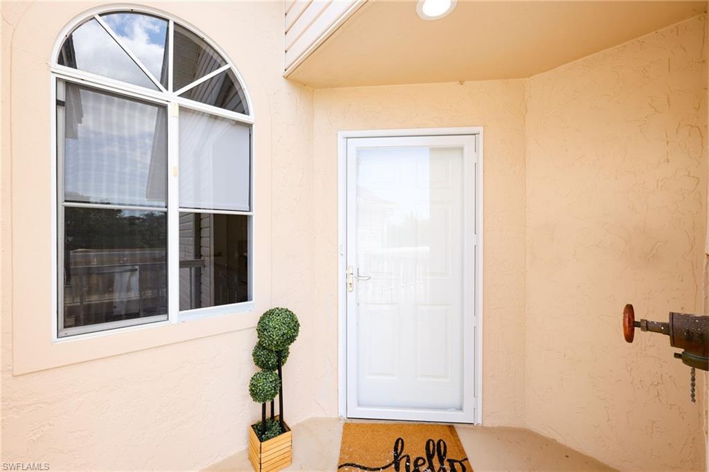 LAKESIDE GARDENS - Residential Lease