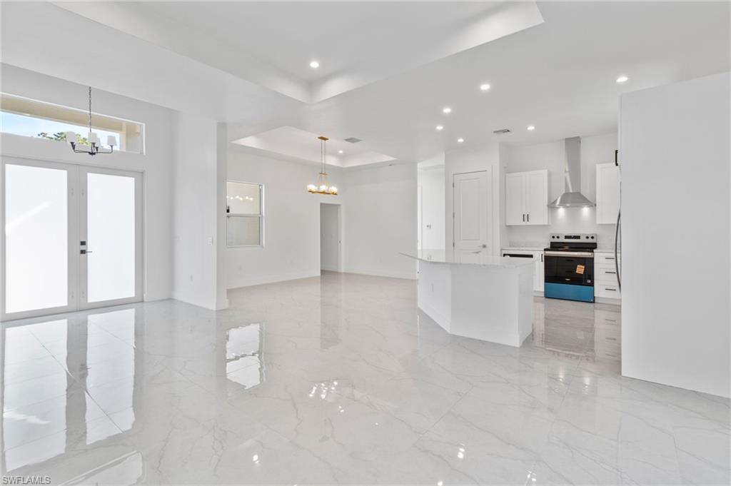 GOLDEN GATE ESTATES - Residential
