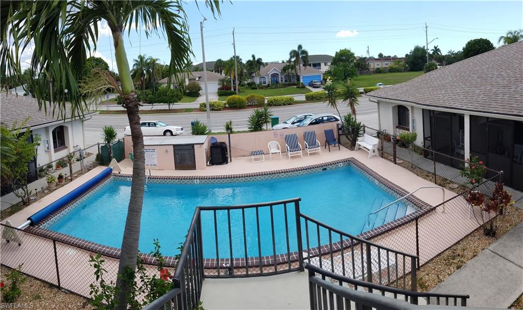 DANAH WAY CONDO - Residential