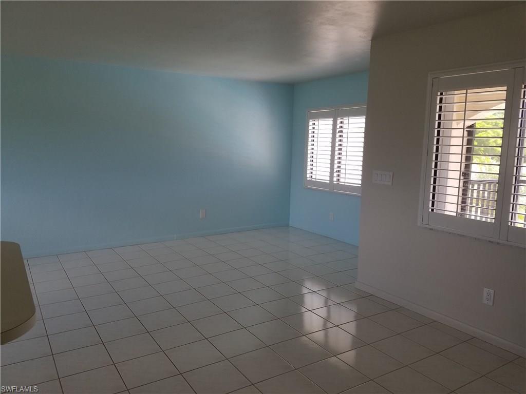 DANAH WAY CONDO - Residential