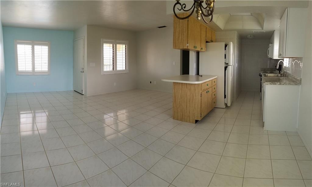 DANAH WAY CONDO - Residential