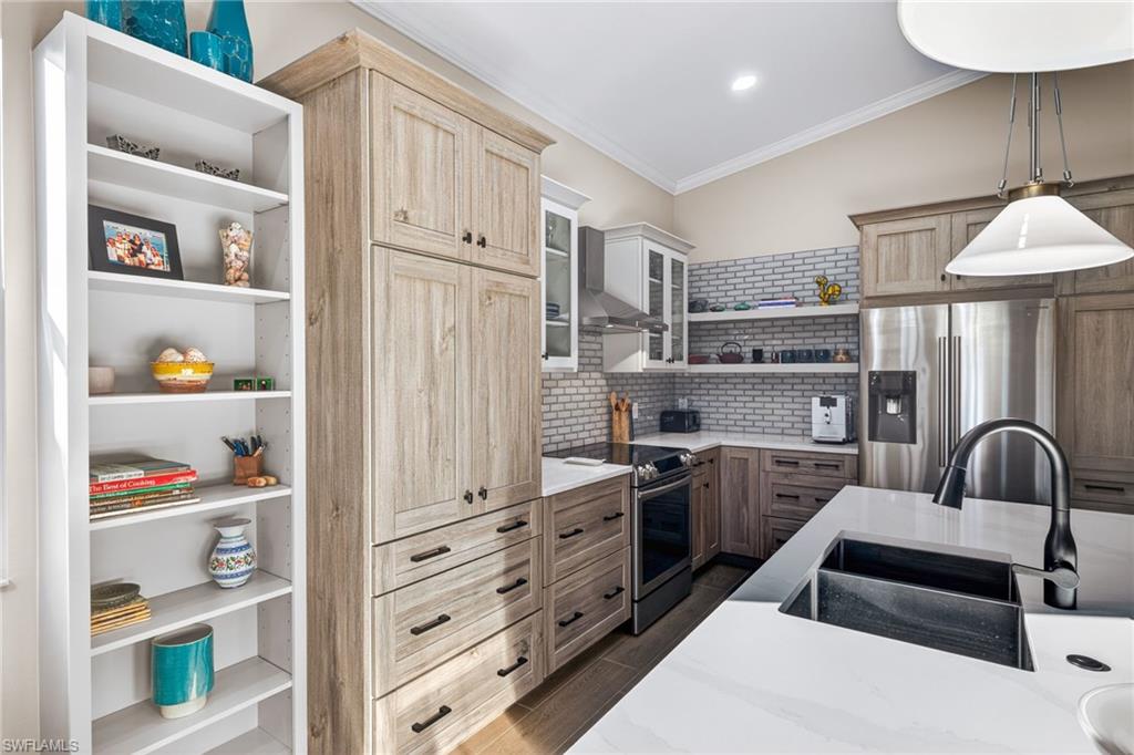 GLEN EAGLES - Residential