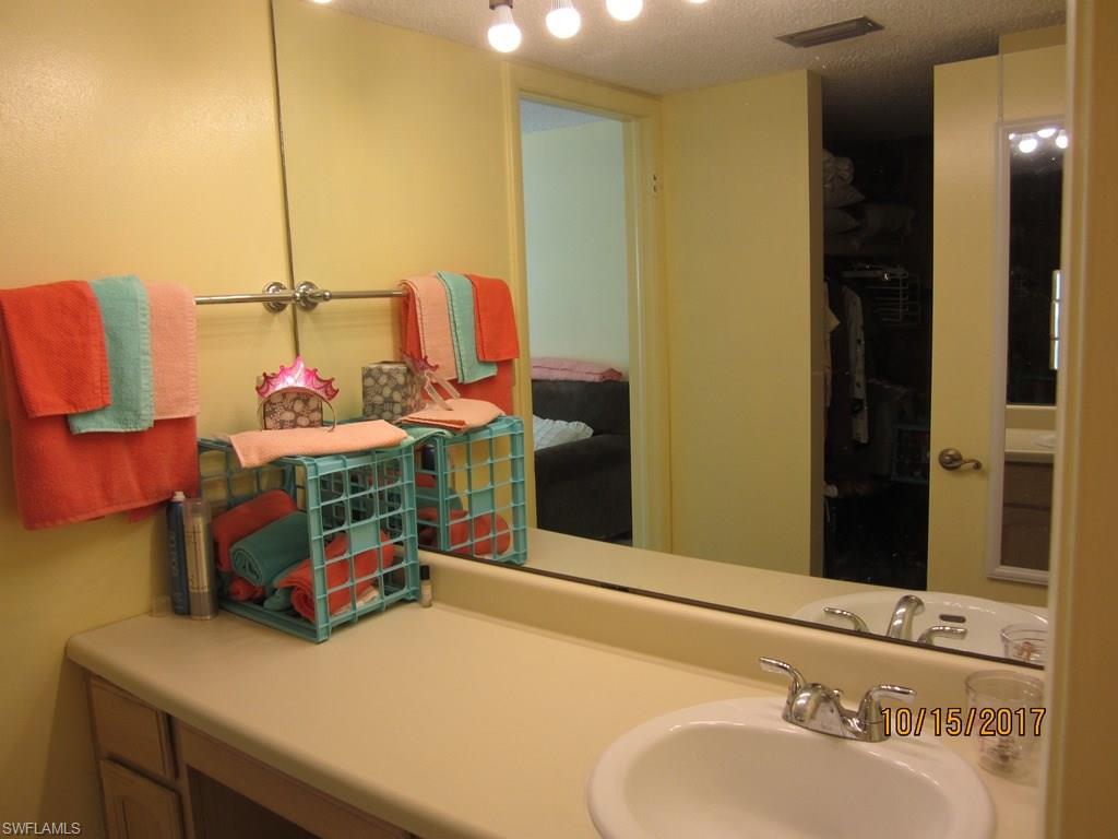 SEVEN LAKES - Residential