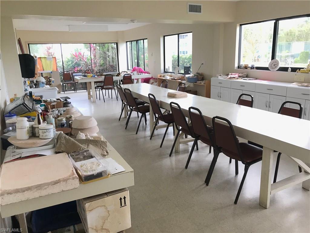 SEVEN LAKES - Residential