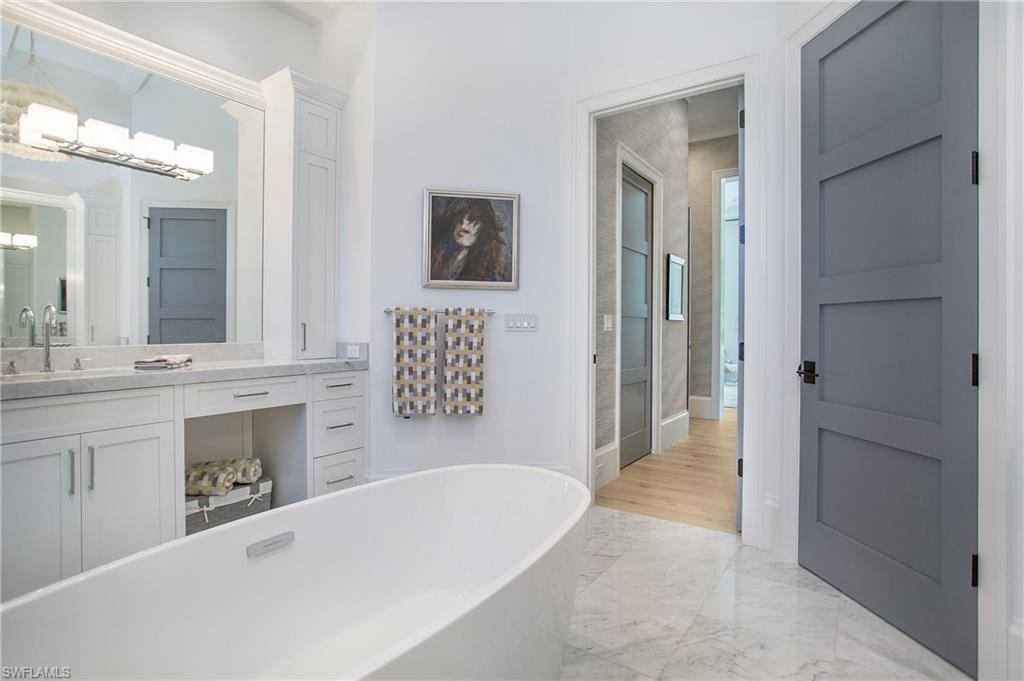 PARK SHORE - Residential