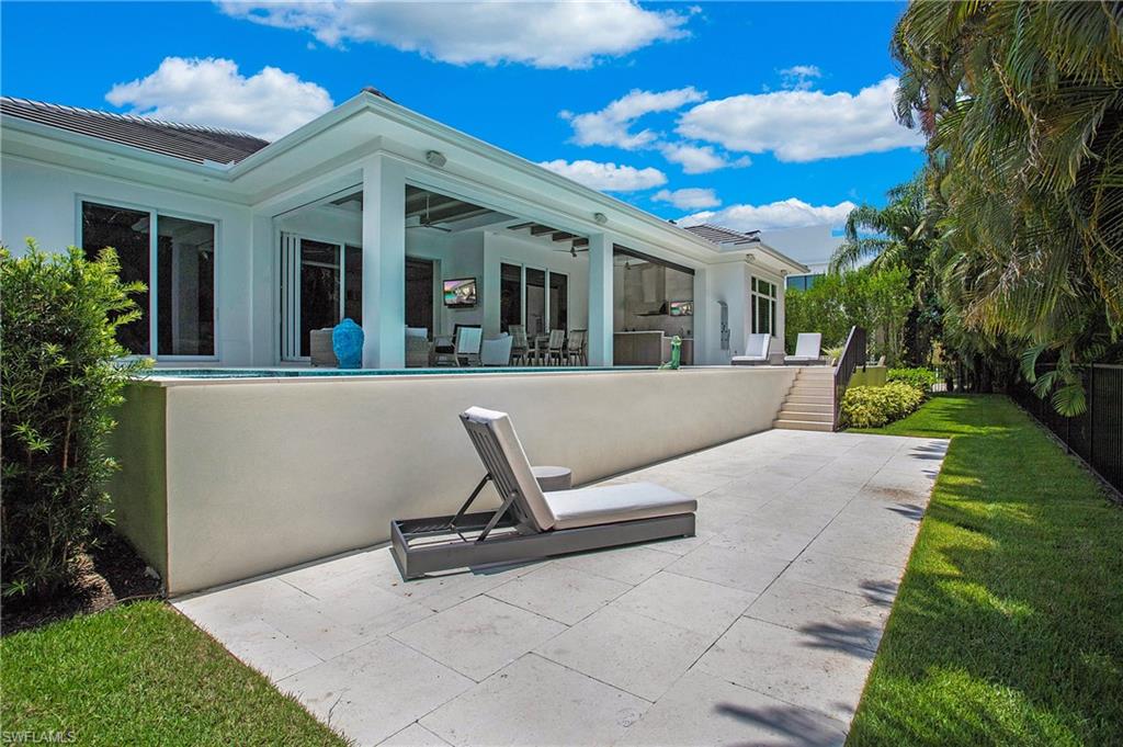 PARK SHORE - Residential