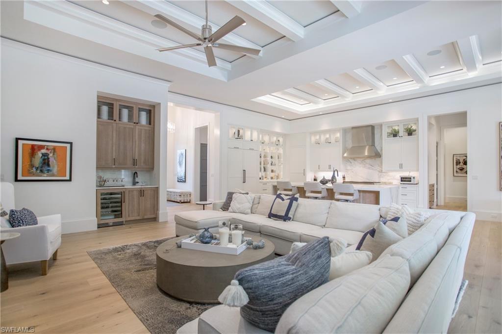 PARK SHORE - Residential