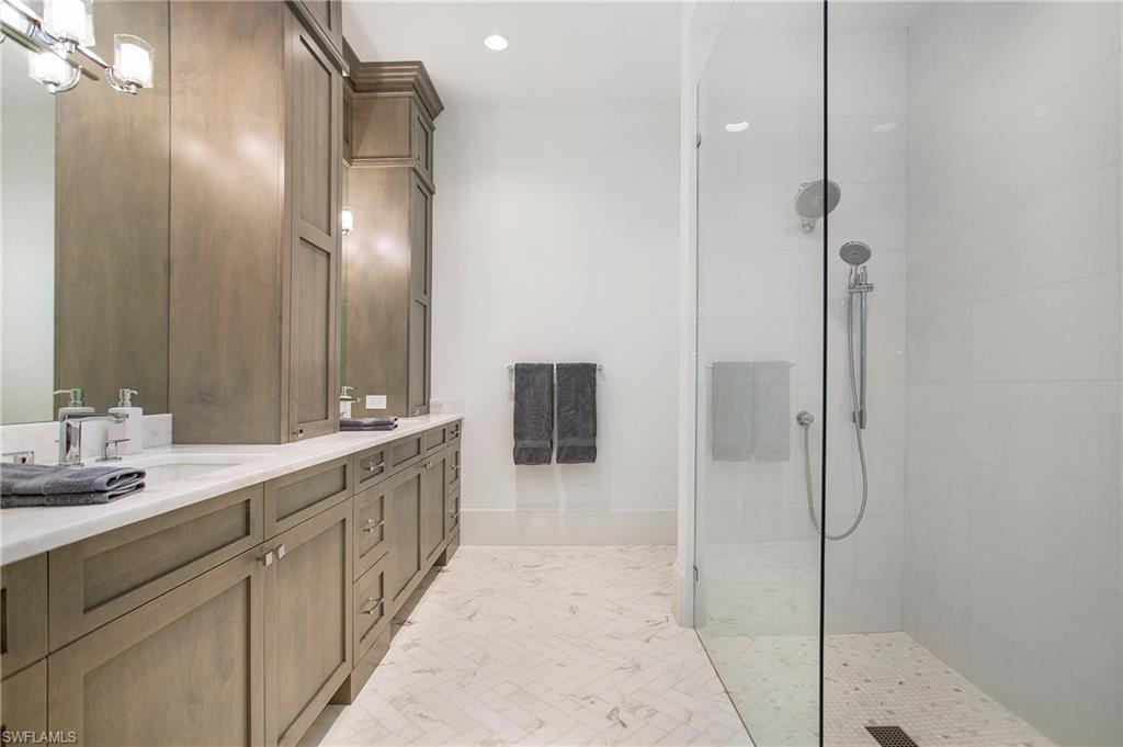 PARK SHORE - Residential