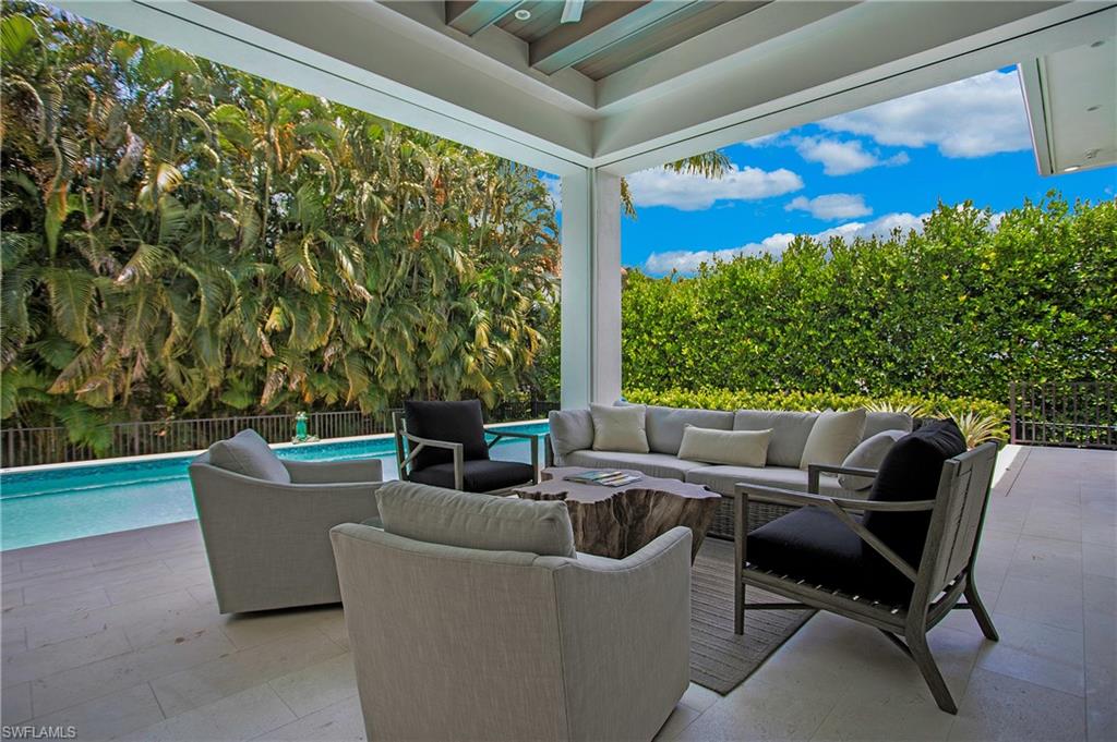 PARK SHORE - Residential