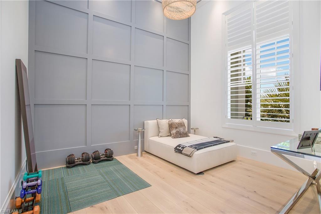 PARK SHORE - Residential