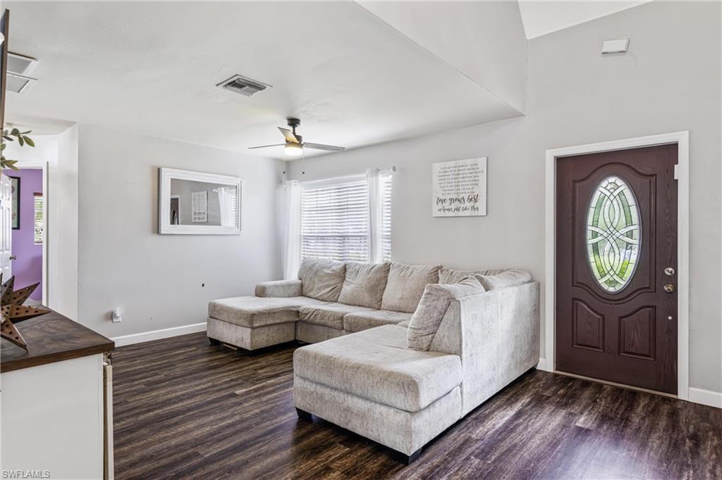 SAN CARLOS PARK - Residential