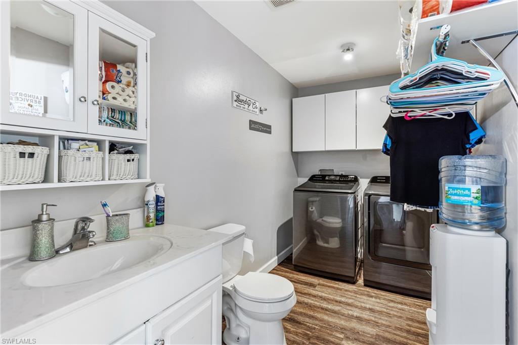 SAN CARLOS PARK - Residential