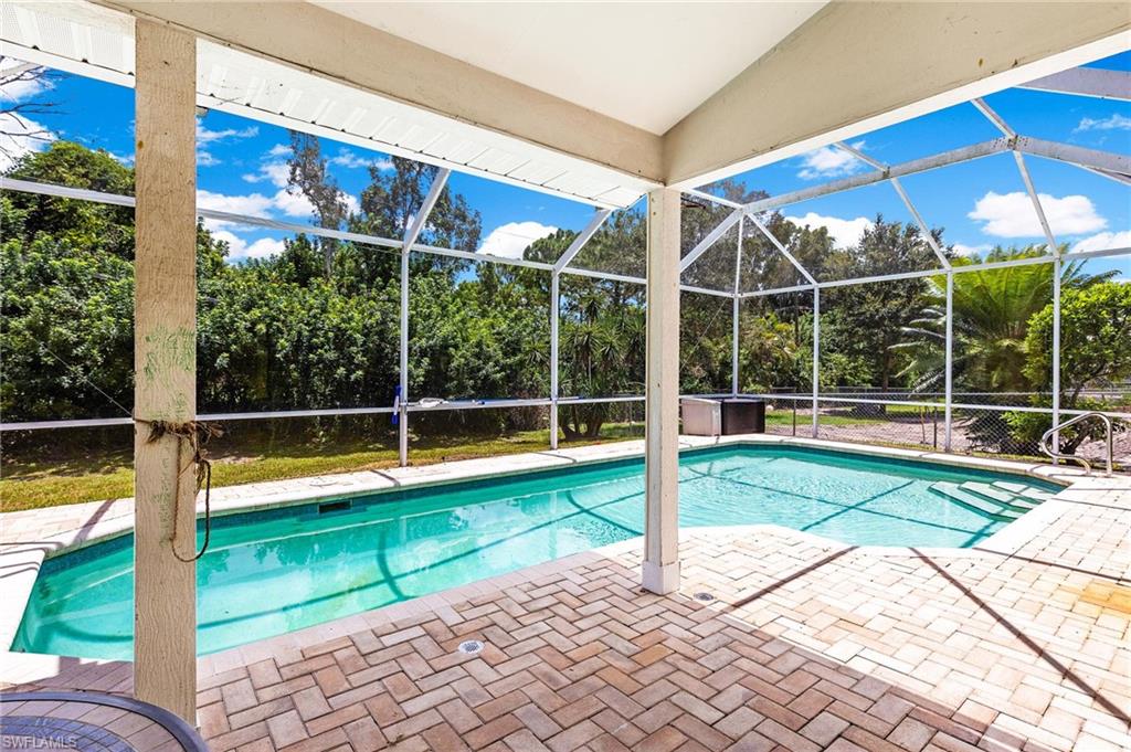 SAN CARLOS PARK - Residential