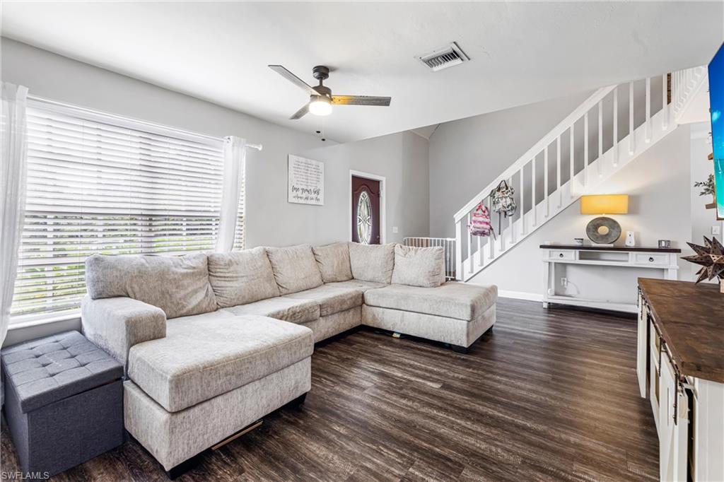 SAN CARLOS PARK - Residential