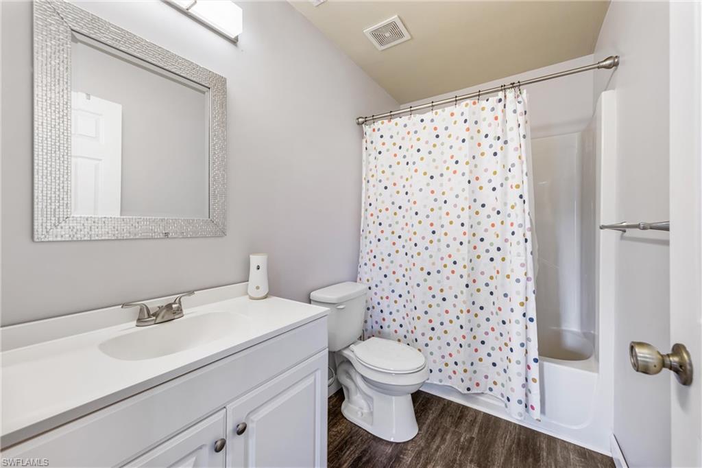 SAN CARLOS PARK - Residential