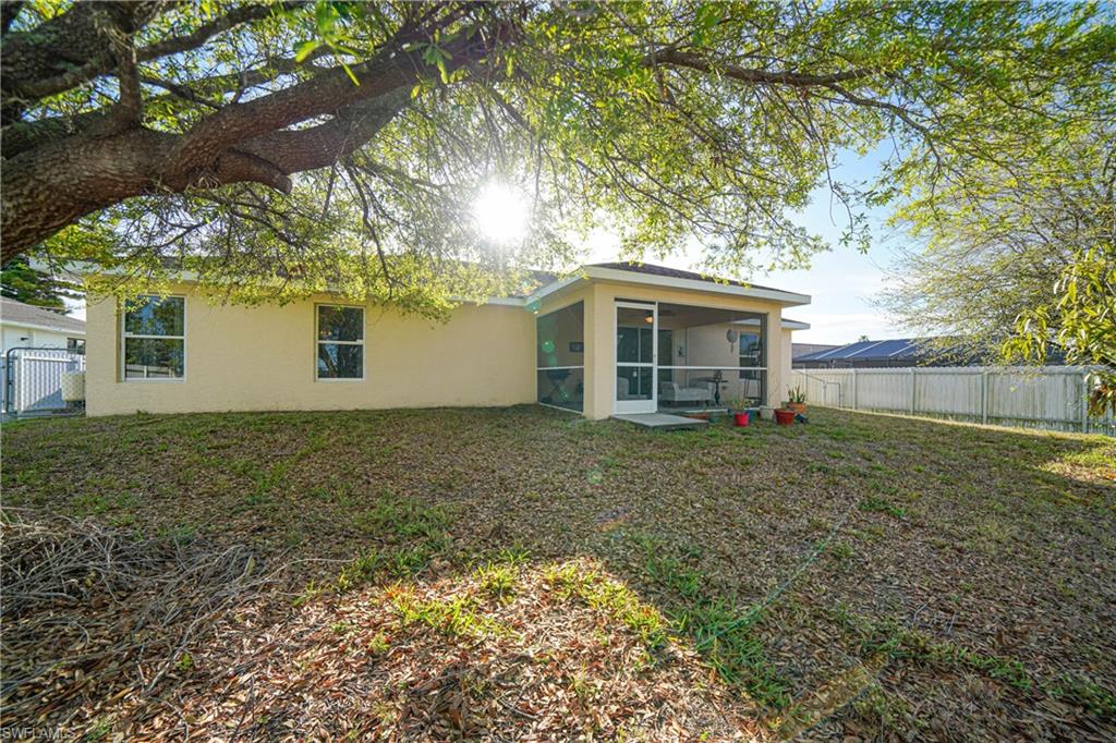 CAPE CORAL - Residential