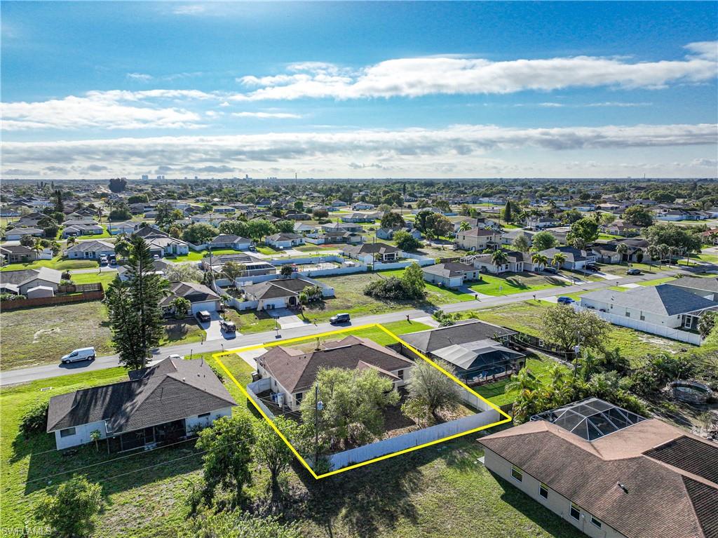 CAPE CORAL - Residential