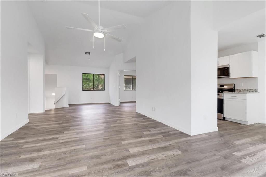 COACH HOMES - Residential