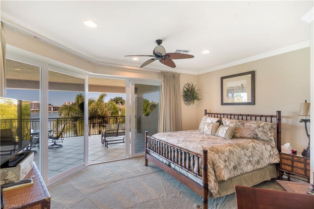 MOORINGS - Residential