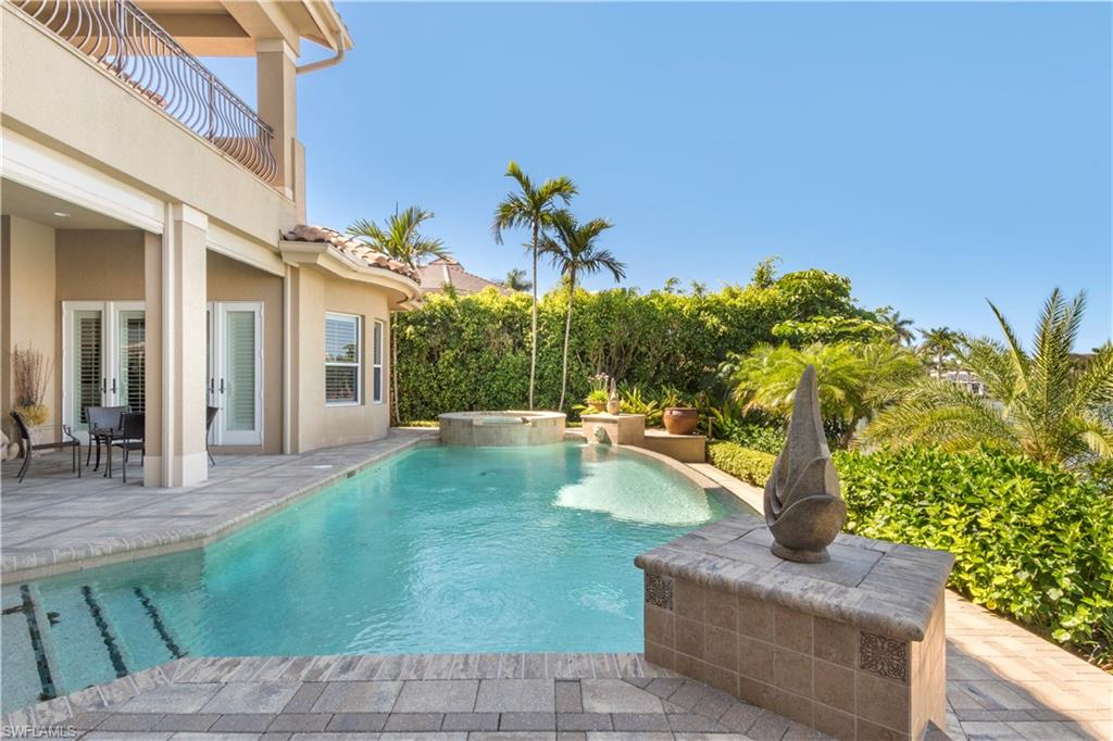 MOORINGS - Residential