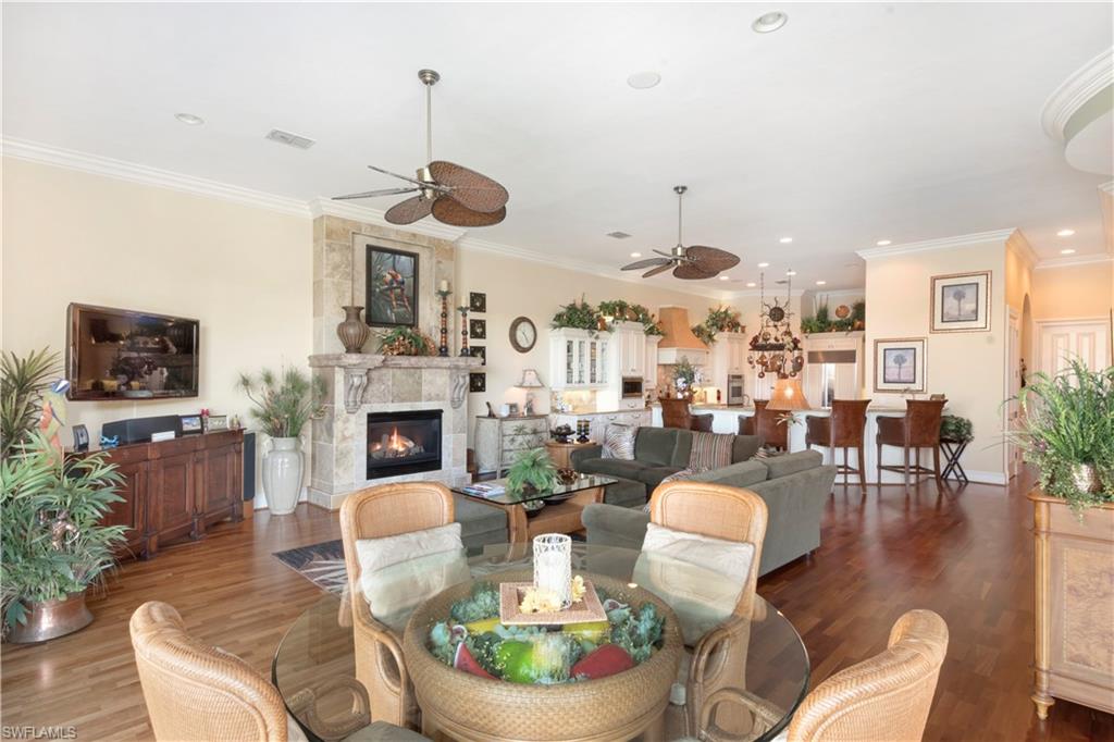 MOORINGS - Residential