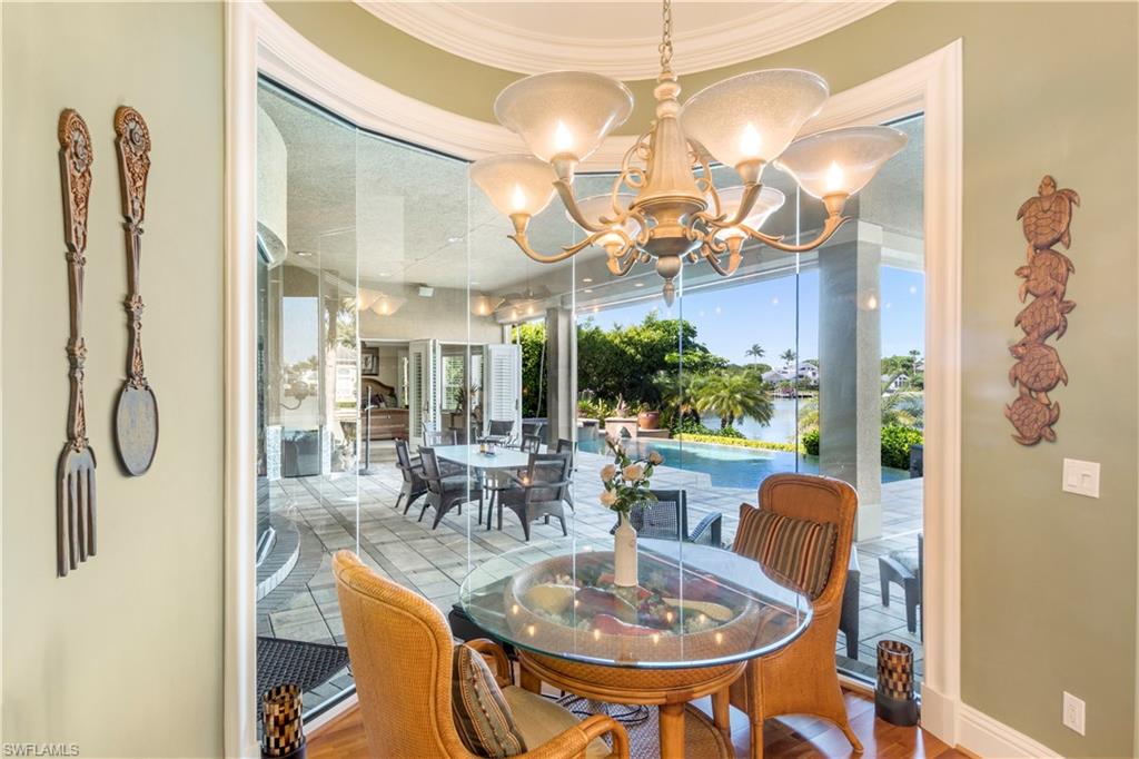 MOORINGS - Residential