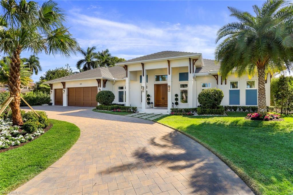 MOORINGS - Residential