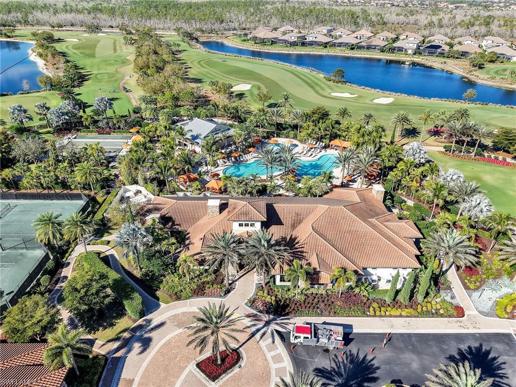 ESPLANADE - Residential