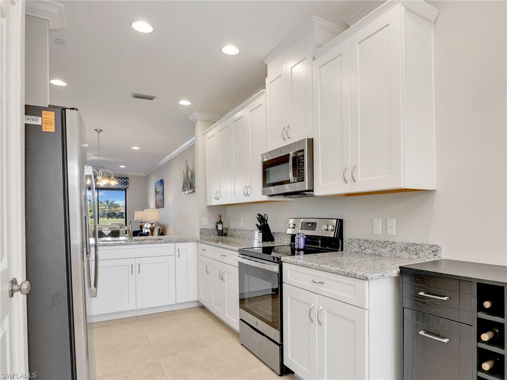 ESPLANADE - Residential