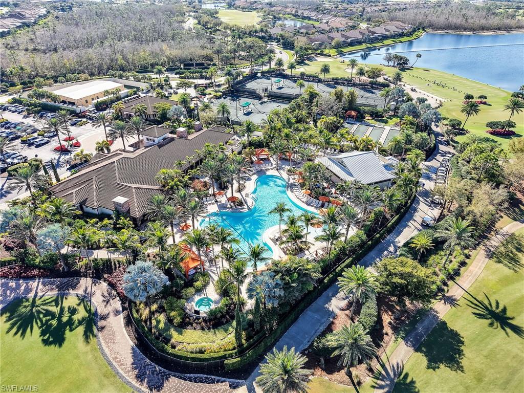 ESPLANADE - Residential