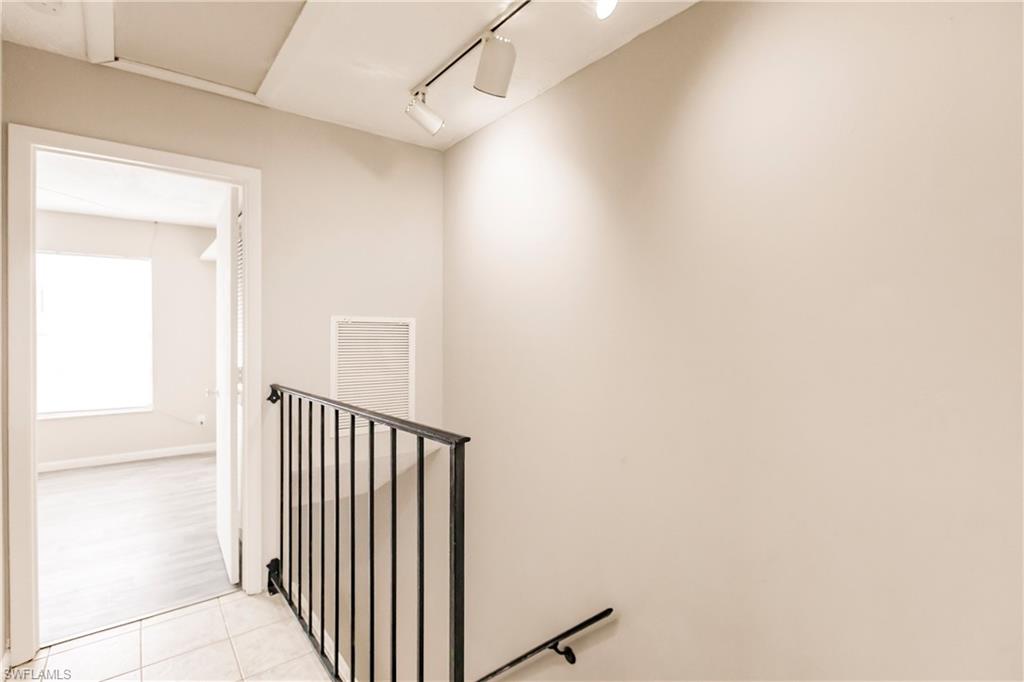 CORAL BAYVIEW CONDO - Residential