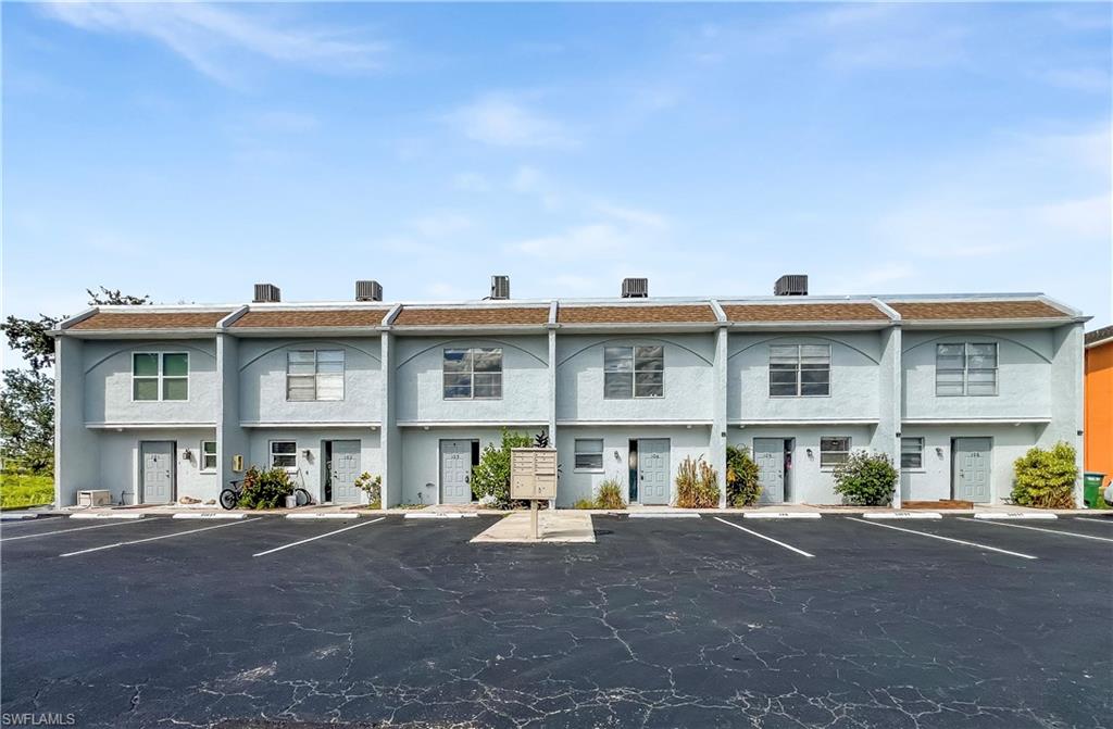 CORAL BAYVIEW CONDO - Residential