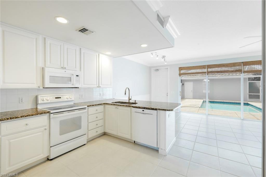 6124 Towncenter CIR