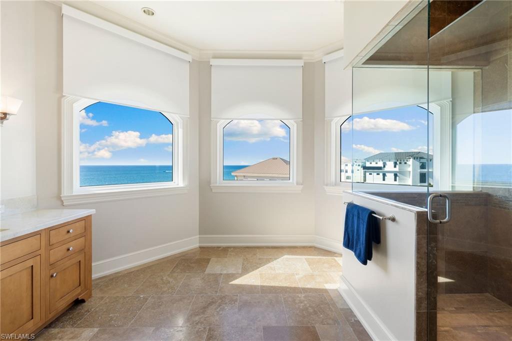 BAREFOOT BEACH - Residential