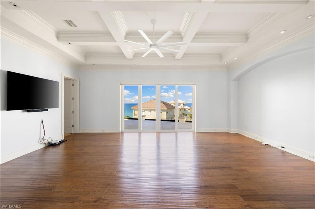 BAREFOOT BEACH - Residential