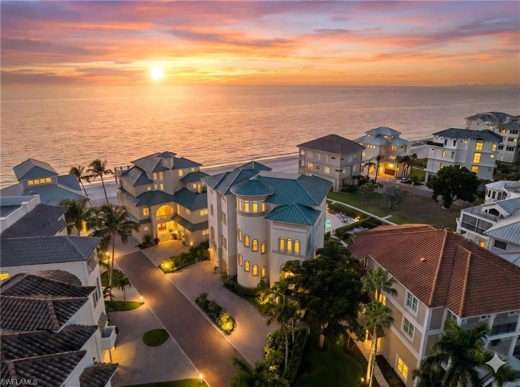 BAREFOOT BEACH - Residential