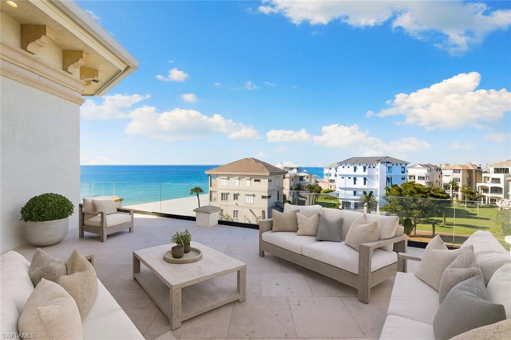 BAREFOOT BEACH - Residential