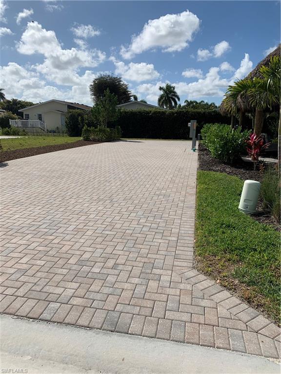 LAGUNA CARIBE - Land