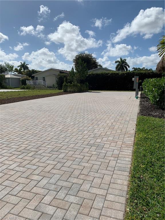 LAGUNA CARIBE - Land