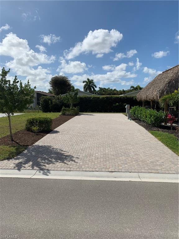 LAGUNA CARIBE - Land