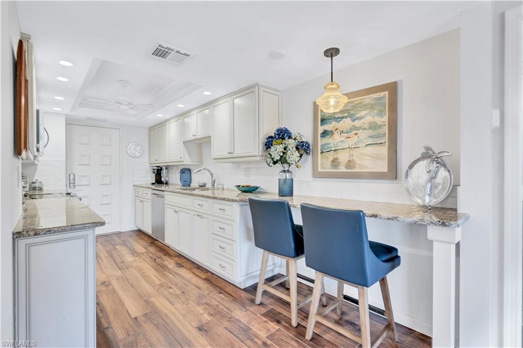 2400 Gulf Shore BLVD N 203