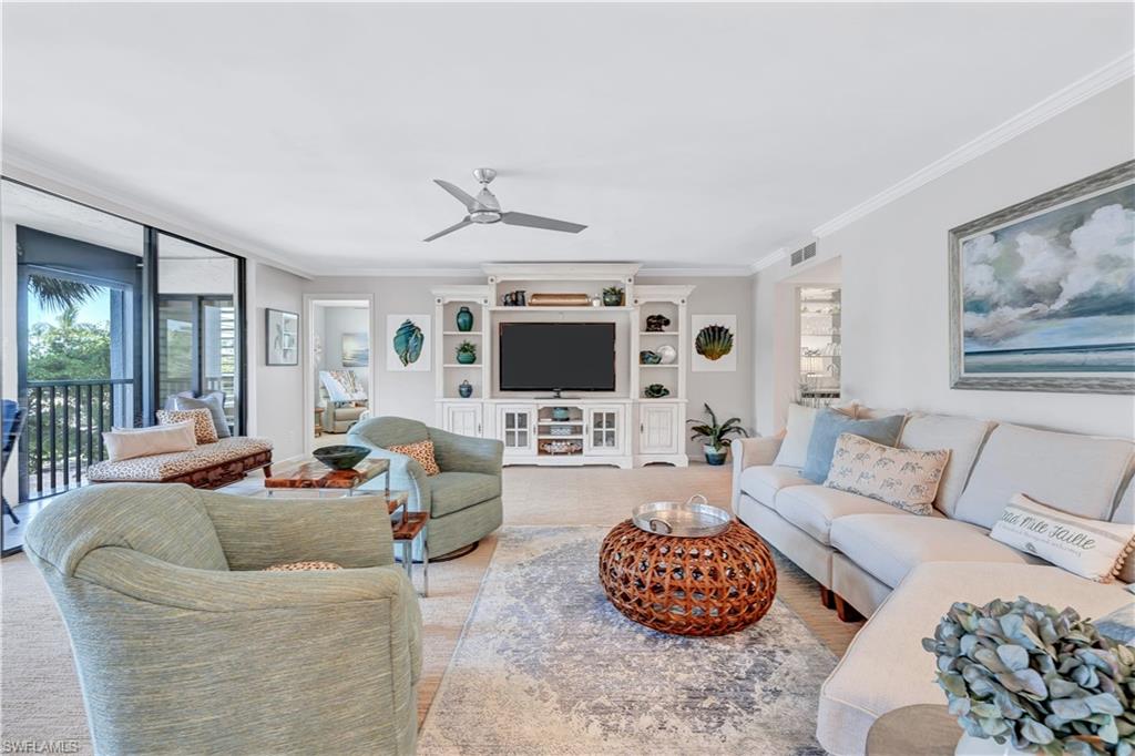 2400 Gulf Shore BLVD N 203