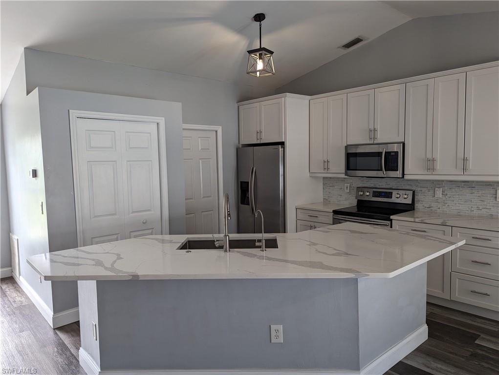 CAPE CORAL - Residential Lease