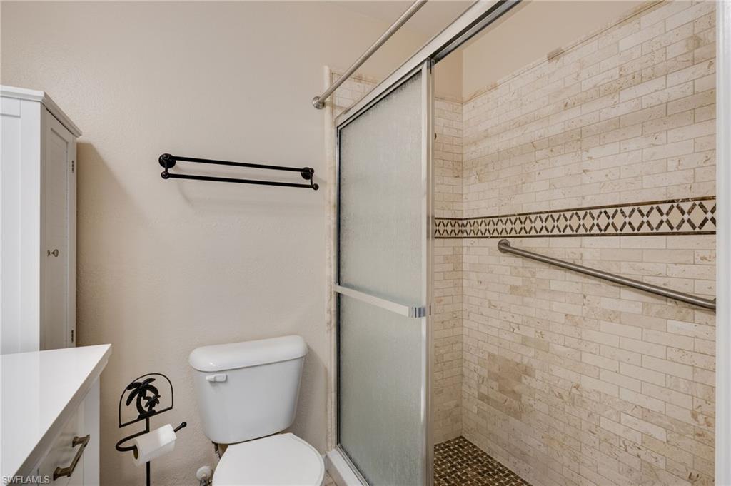 FOXMOOR LAKES - Residential