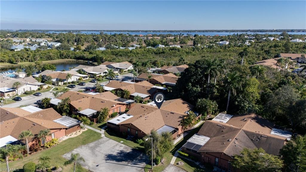 FOXMOOR LAKES - Residential