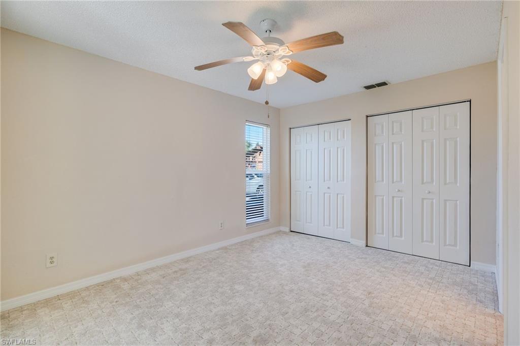 FOXMOOR LAKES - Residential