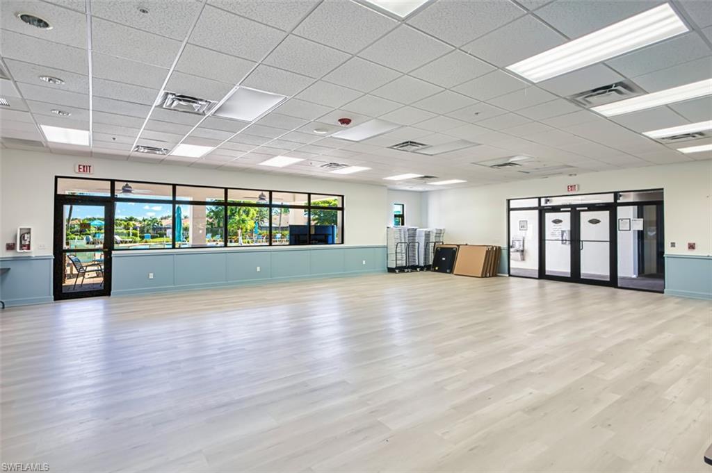 REFLECTION ISLES - Residential