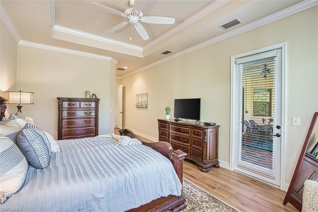 REFLECTION ISLES - Residential